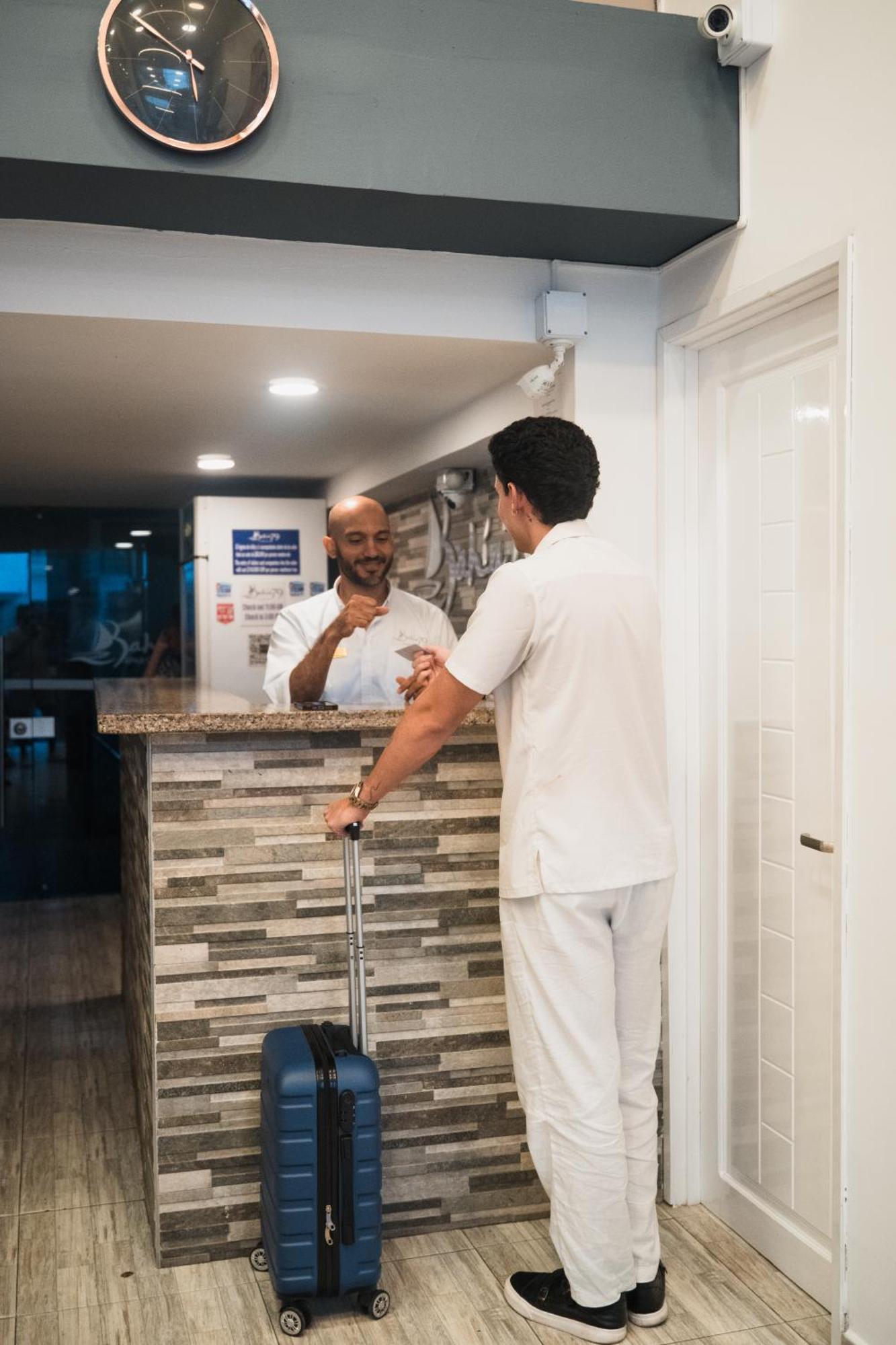 Suite Con Balcon Cerca Al Centro Cartagena エクステリア 写真